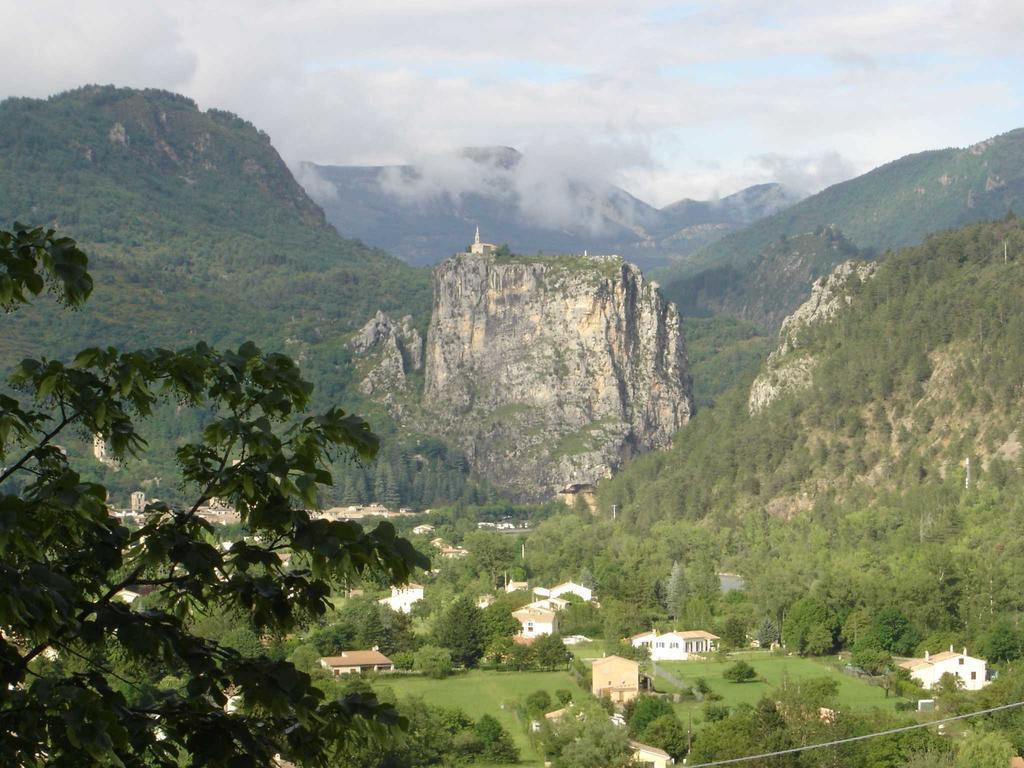 Camping Panoramique Du Verdon Castellane Exterior foto