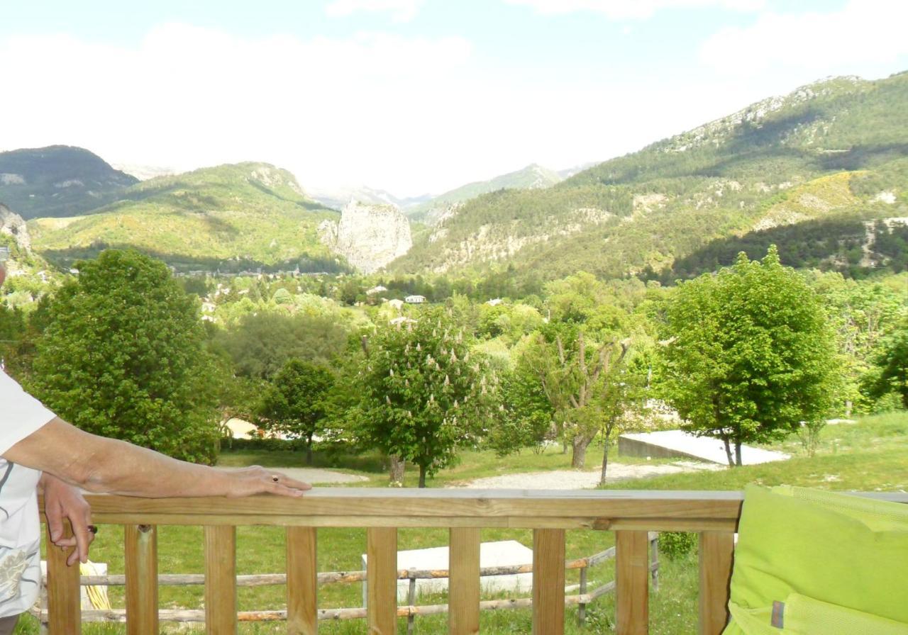Camping Panoramique Du Verdon Castellane Exterior foto